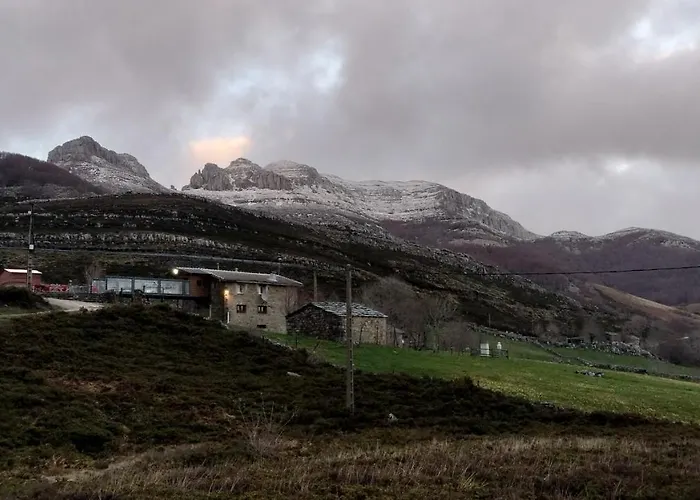 Refugio Castro Valnera Hostel